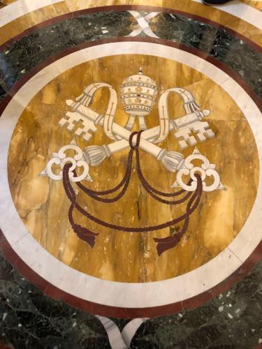 CALIPARI - VATICAN - PAPAL PRIVATE RESIDENCE - COURTESY UKCOACHCALIPARI ON TWITTER 2.jpg