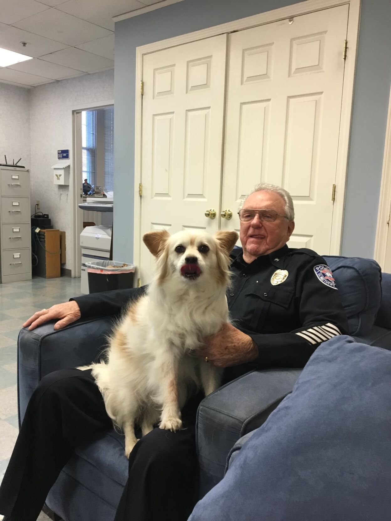 Norm at the police station on Nov 11 2016. Visitor brought their dog.