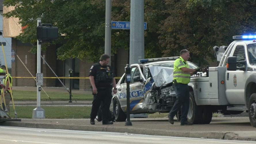 LMPD vehicle involved crash 9th and Broadway