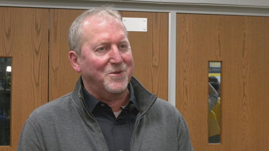 Clarksville High School renames gym after Chuck Franz - 1.5.24