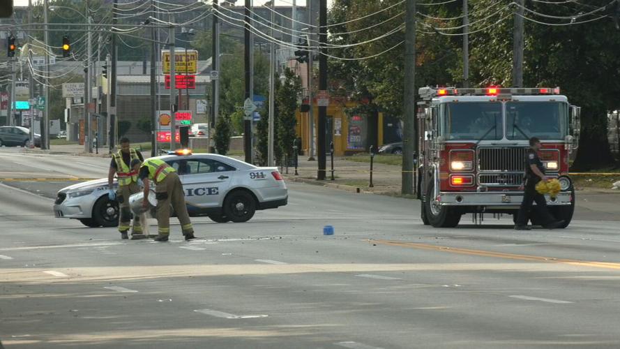 LMPD vehicle involved crash 9th and Broadway