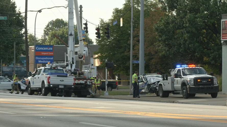 LMPD vehicle involved crash 9th and Broadway