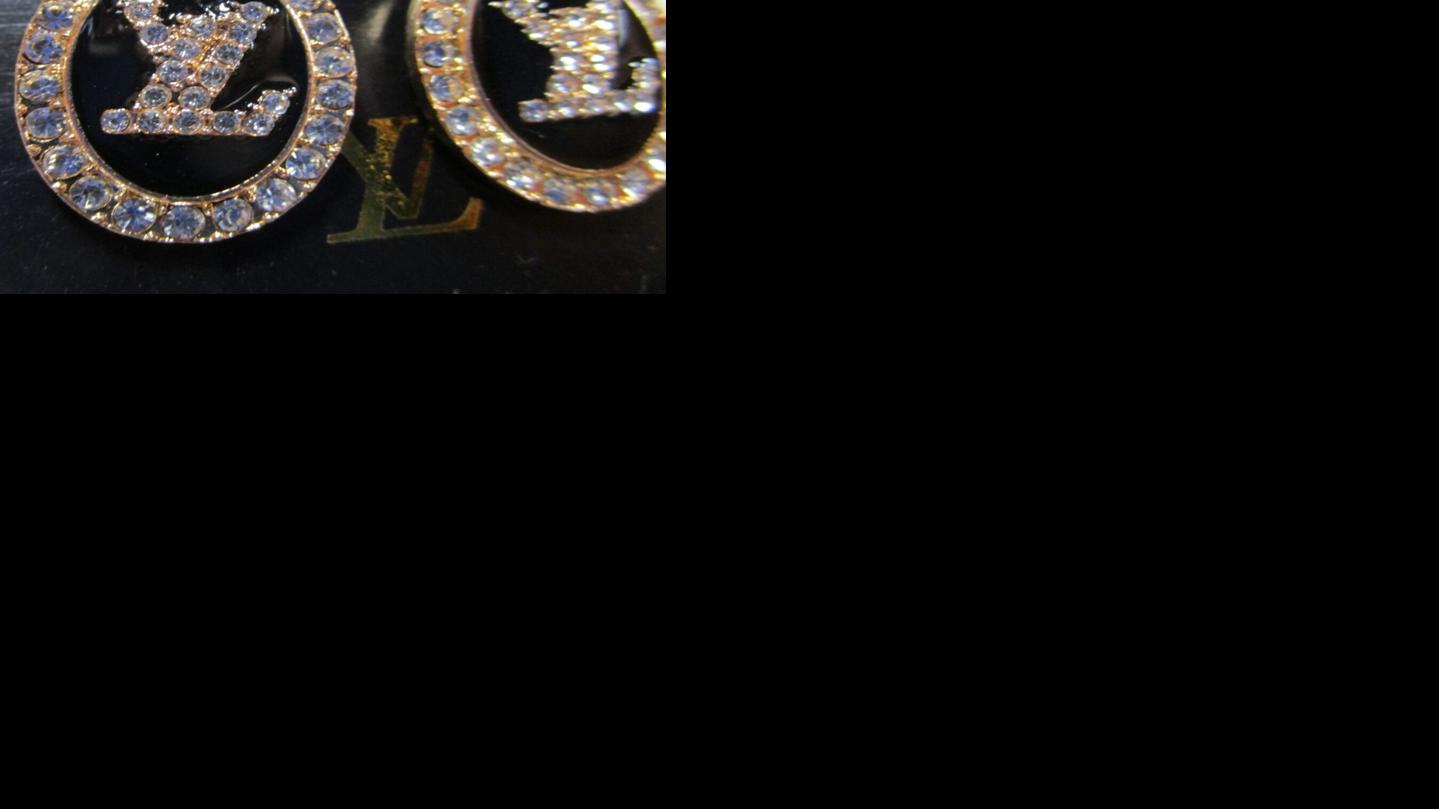 U.S. Customs seize counterfeit earrings at UPS Worldport