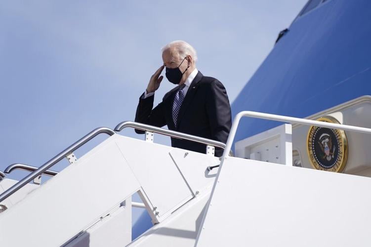 BIDEN AFTER HE STUMBLES ON STAIRS OF AIR FORCE ONE - AP - 3-19-2021.jpeg