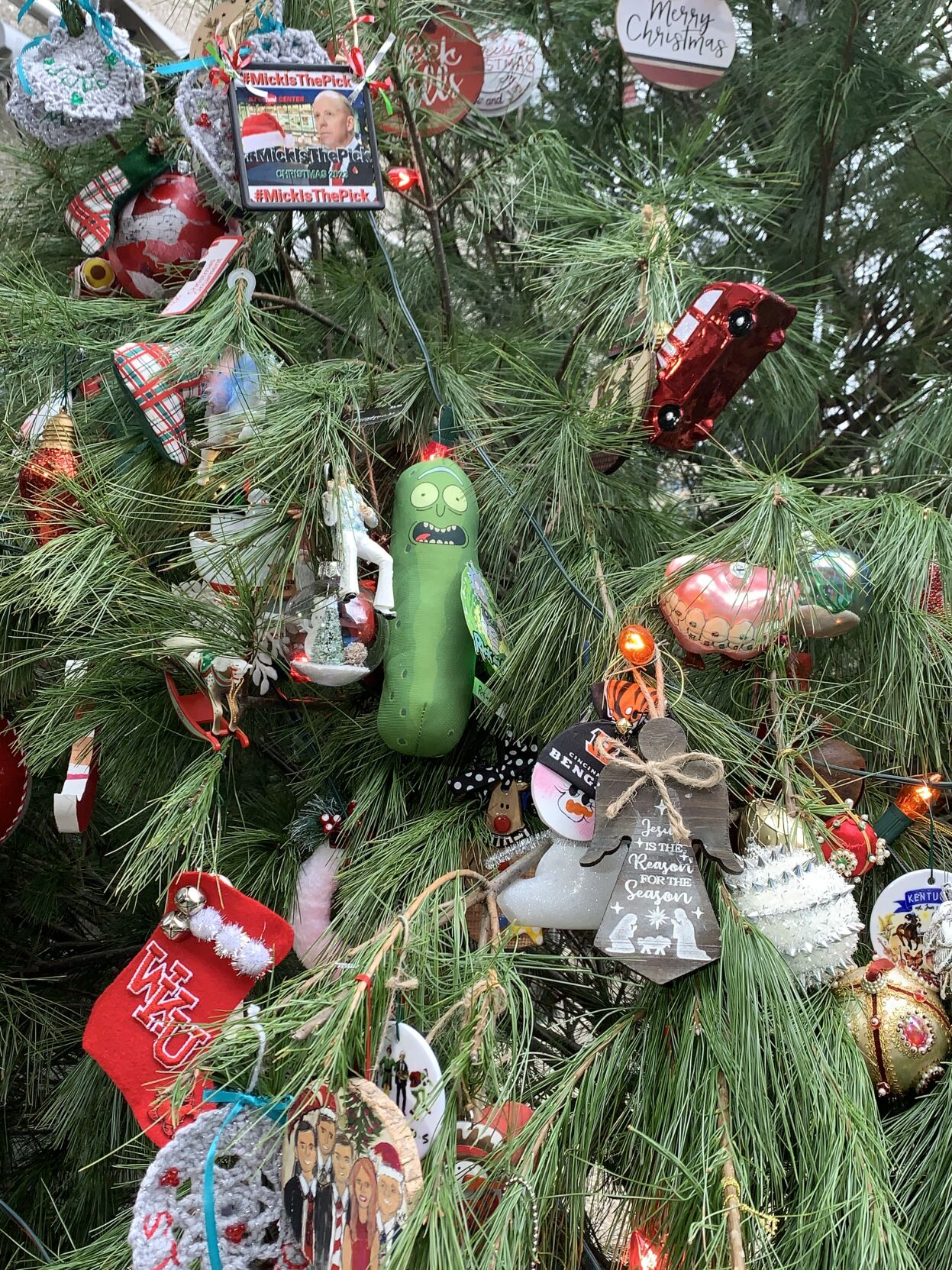 JINGLE TREE ORNAMENTS 2023  (2).jpg