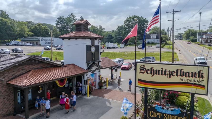 Schnitzelbank Restaurant unveils new Glockenspiel 7-25-25