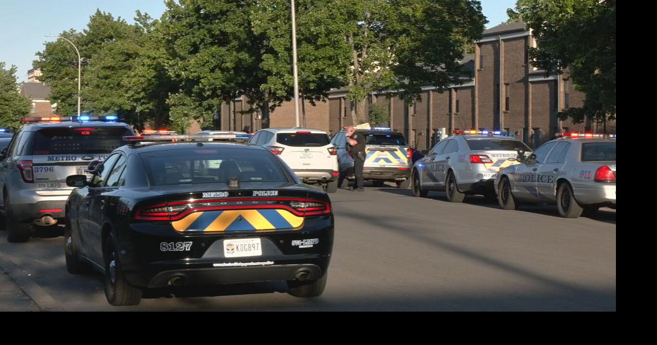Read moreSouthern Indiana man identified as victim of fatal shooting in Louisville's Russell neighborhood