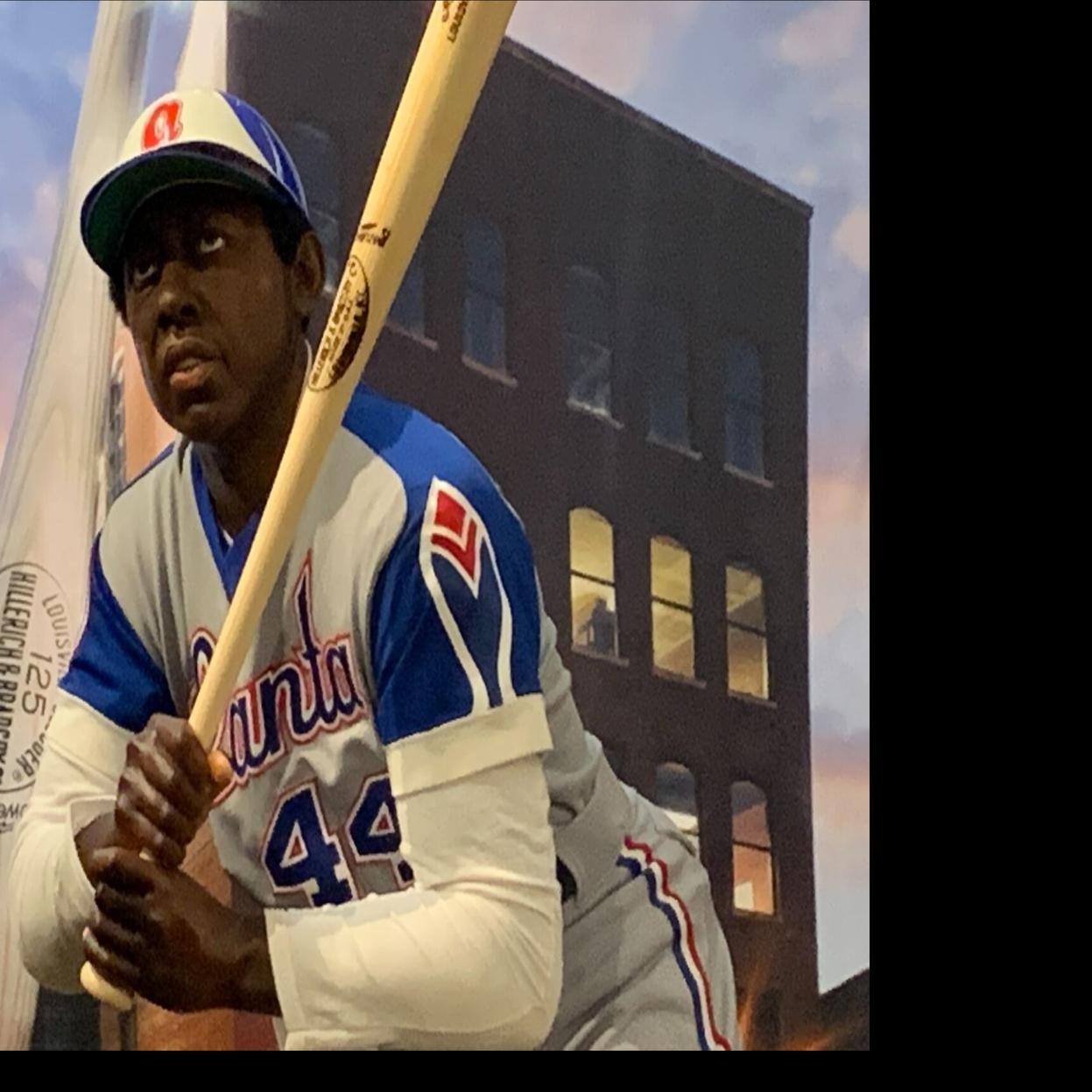 Statue of Braves legend Hank Aaron unveiled at Louisville Slugger