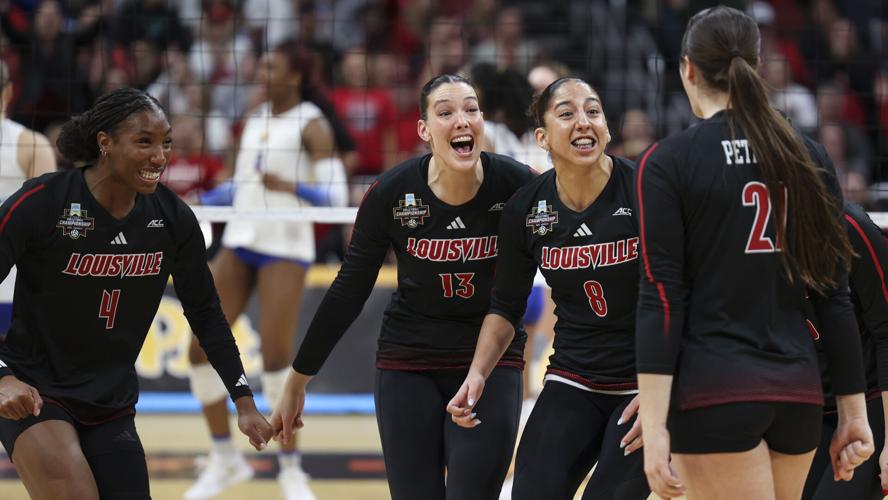 Louisville volleyball Final Four-40.jpg