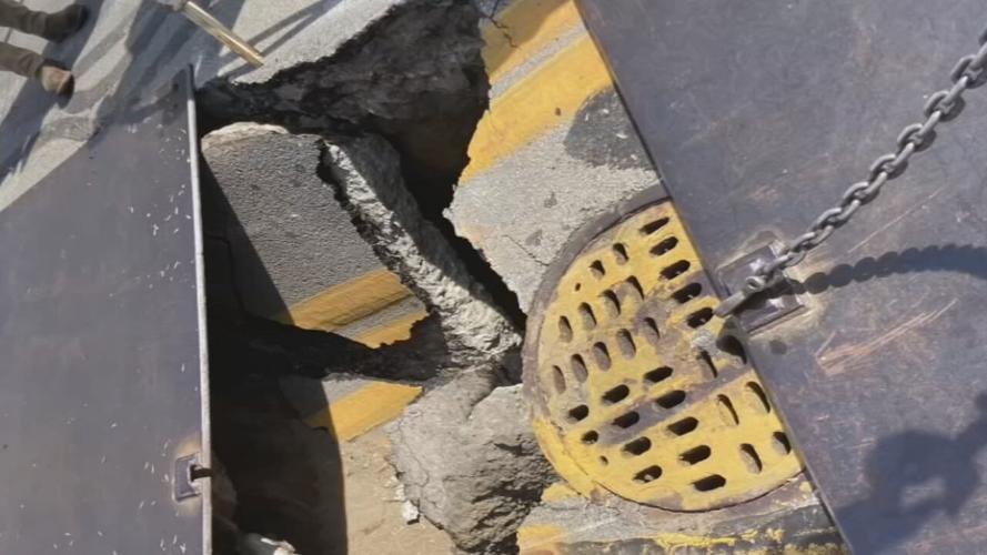 Cave-in sewer line at Baxter Avenue.JPG