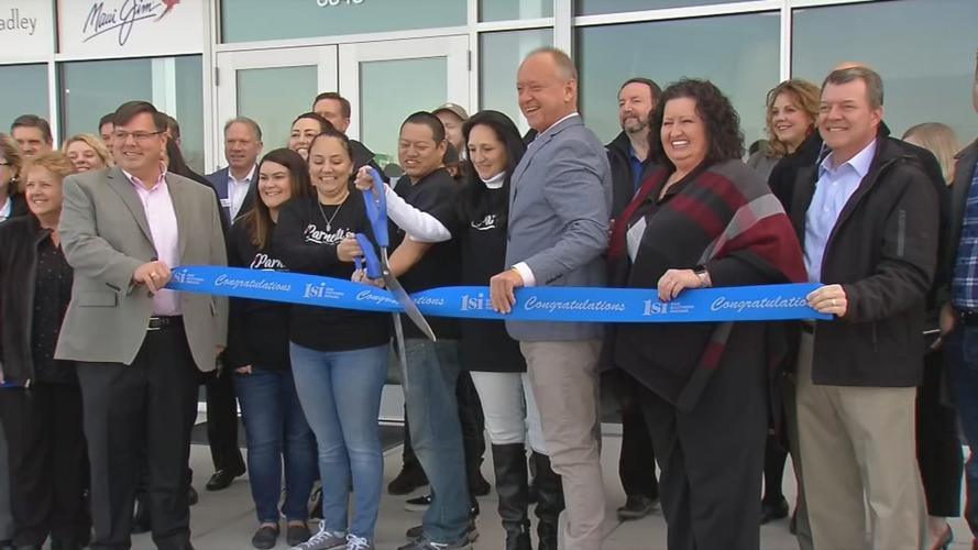 Parnelli's Chicago Eatery celebrates grand opening in Jeffersonville, Indiana, on Jan. 27, 2020