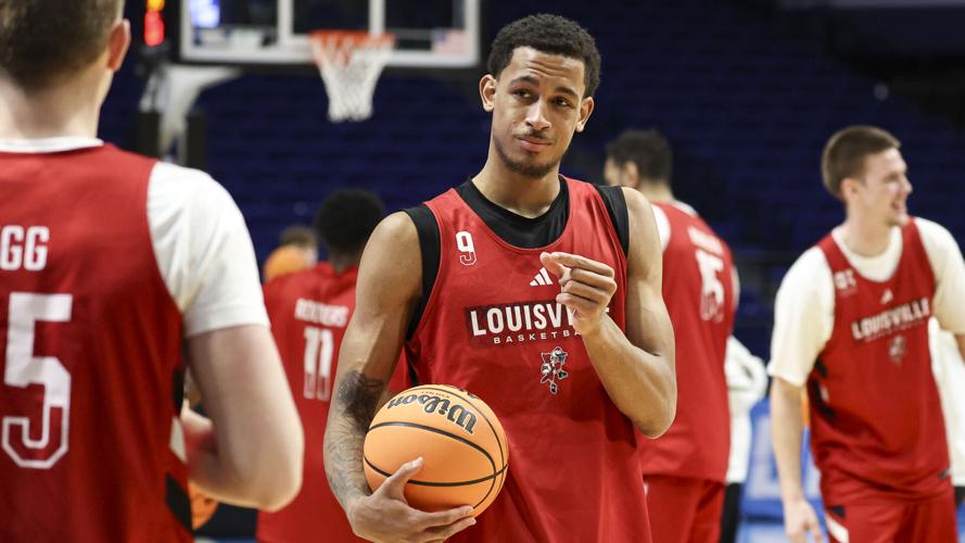 LOUISVILLE NCAA PRACTICE-22.jpg