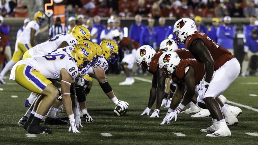 Louisville Pitt FB0728.jpg
