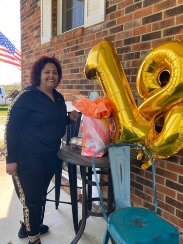 La'Shaunda Ellis, Adopt-a-senior, COVID-19, high school, prom, gifts