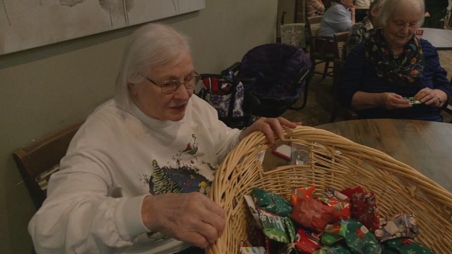 MRS CLAUS - SENIOR CITIZEN ORNAMENT GIVEAWAY 12-13-2023 (9).jpeg