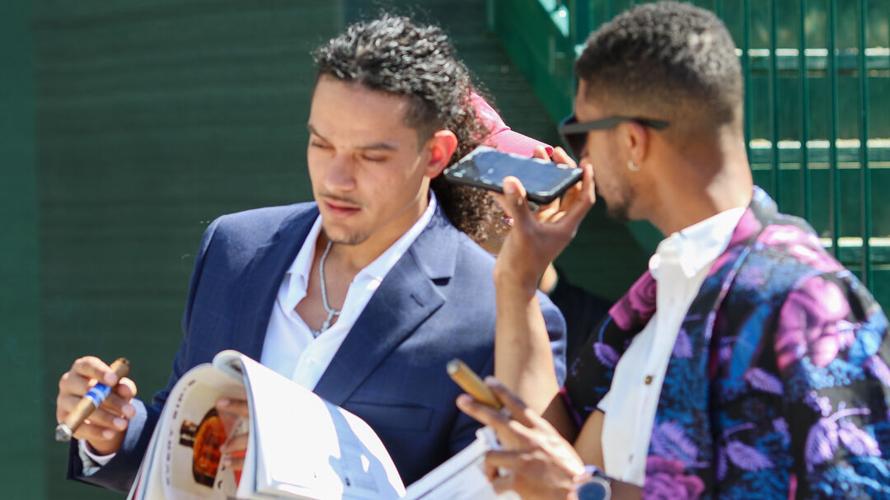 Kentucky Derby scene-8.jpg