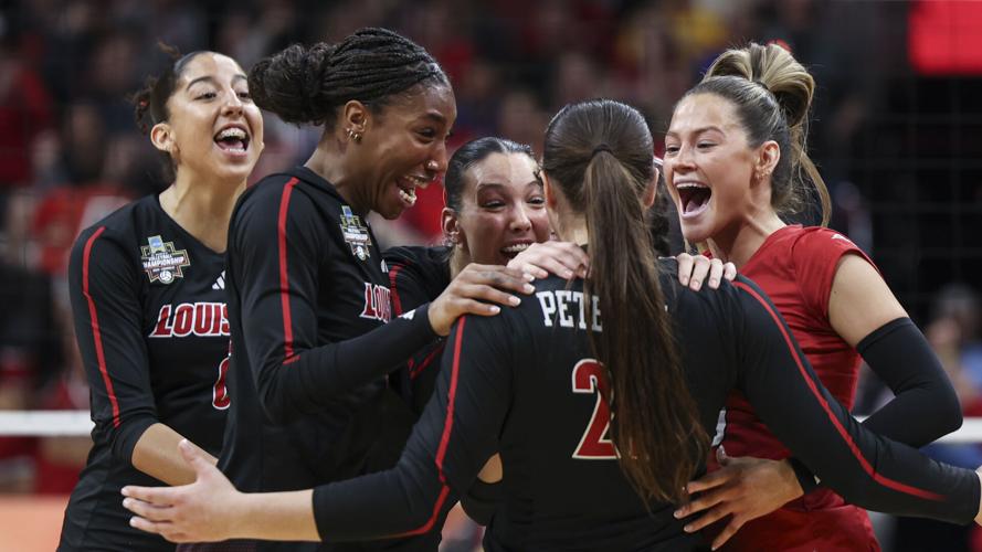 Louisville volleyball Final Four-41.jpg