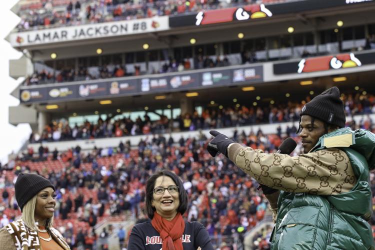 Lamar Jackson Ceremony_5A7009.jpg