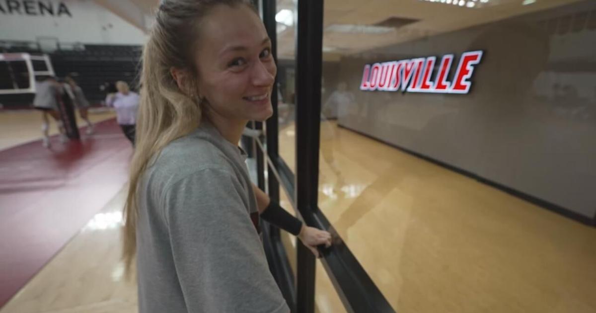 Claire Chaussee Has Blossomed Into A Do It All Leader For U Of L claire-chaussee-has-blossomed-into-a-do-it-all-leader-for-u-of-l