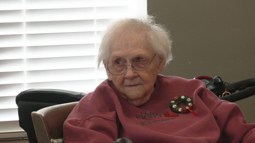 MRS CLAUS - SENIOR CITIZEN ORNAMENT GIVEAWAY 12-13-2023 (3).jpeg