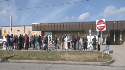 Bowman Field DMV office lines 12-30-24
