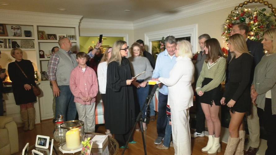 Holsclaw sworn in