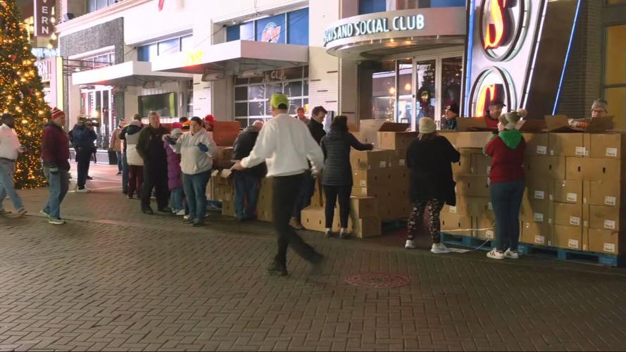 Boxes of Love packing at Fourth Street Live! - 12.22.23