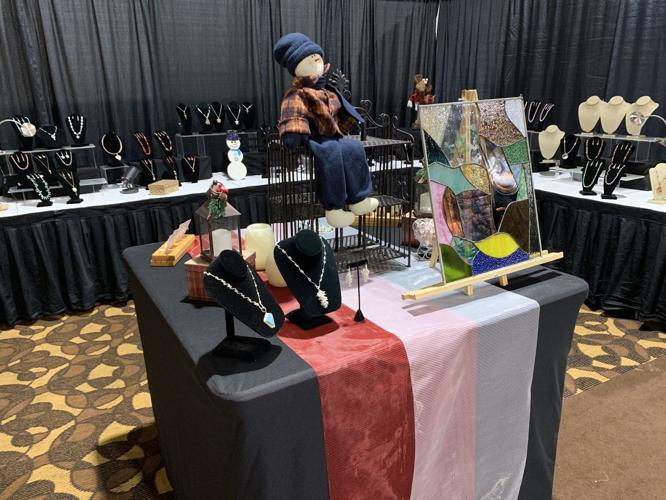 LOU ARTISANS GUILD - HOLIDAY CRAFTS - KEITH KAISER - 11-1-19  (9).jpeg