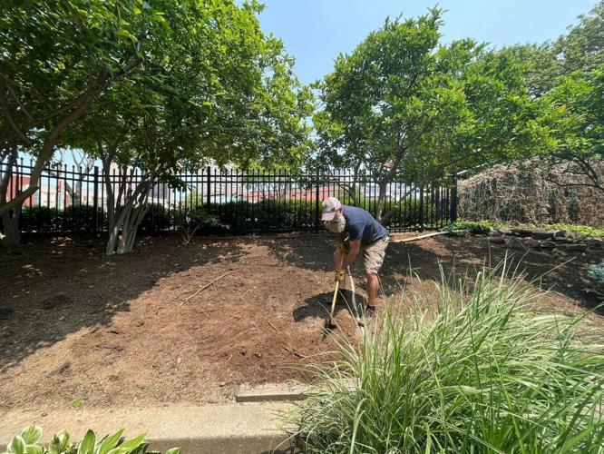 WDRB employees gather to plant and mulch the WDRB Flutter Farm