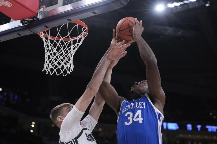 Kentucky forward Oscar Tshiebwe.jpeg