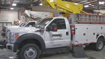 Power crews in Louisville and southern Indiana prepare for possibility of ice
