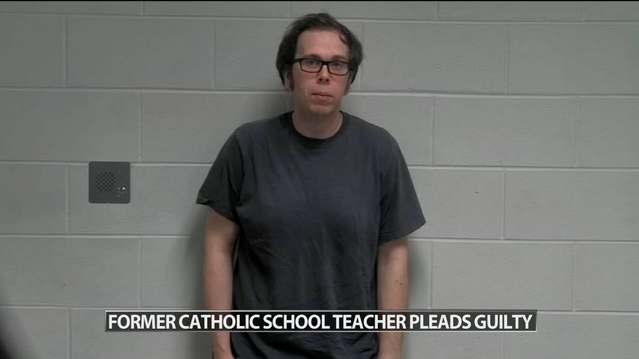 Louisville Catholic school teacher pleads guilty in federal court to child  porn charges | Crime Reports | wdrb.com