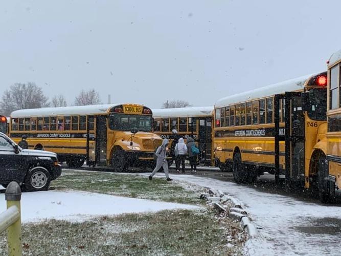 SNOW - JCPS EARLY DISMISSAL - CENTRAL HS - 1-6-2022 1 (1).jpg
