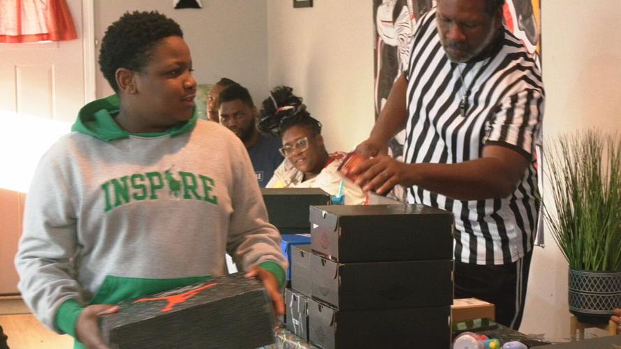 IMAGE | ACE Project Shoe Giveaway﻿