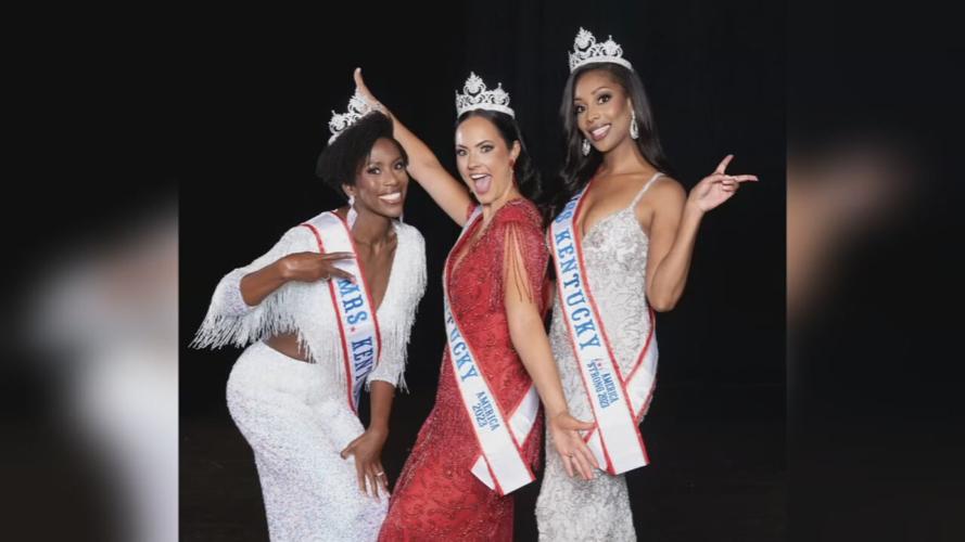 Kentucky pageant winner pose