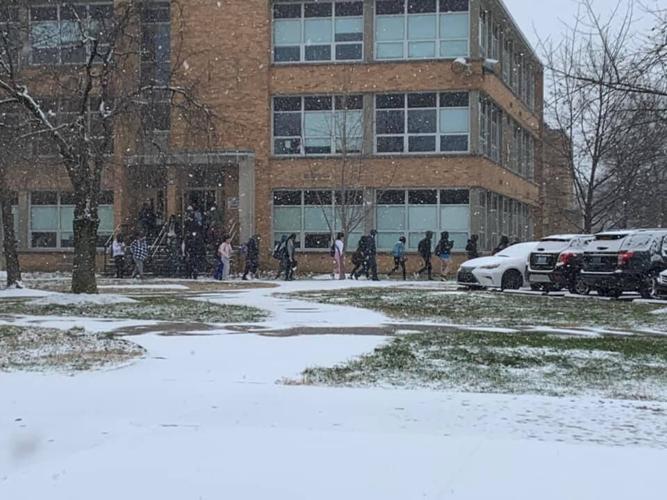 SNOW - JCPS EARLY DISMISSAL - CENTRAL HS - 1-6-2022 1 (3).jpg