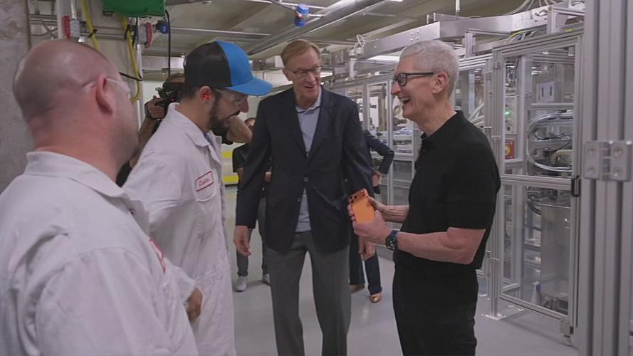 Tim Cook at Corning in Harrodsburg, Kentucky 9-12-25