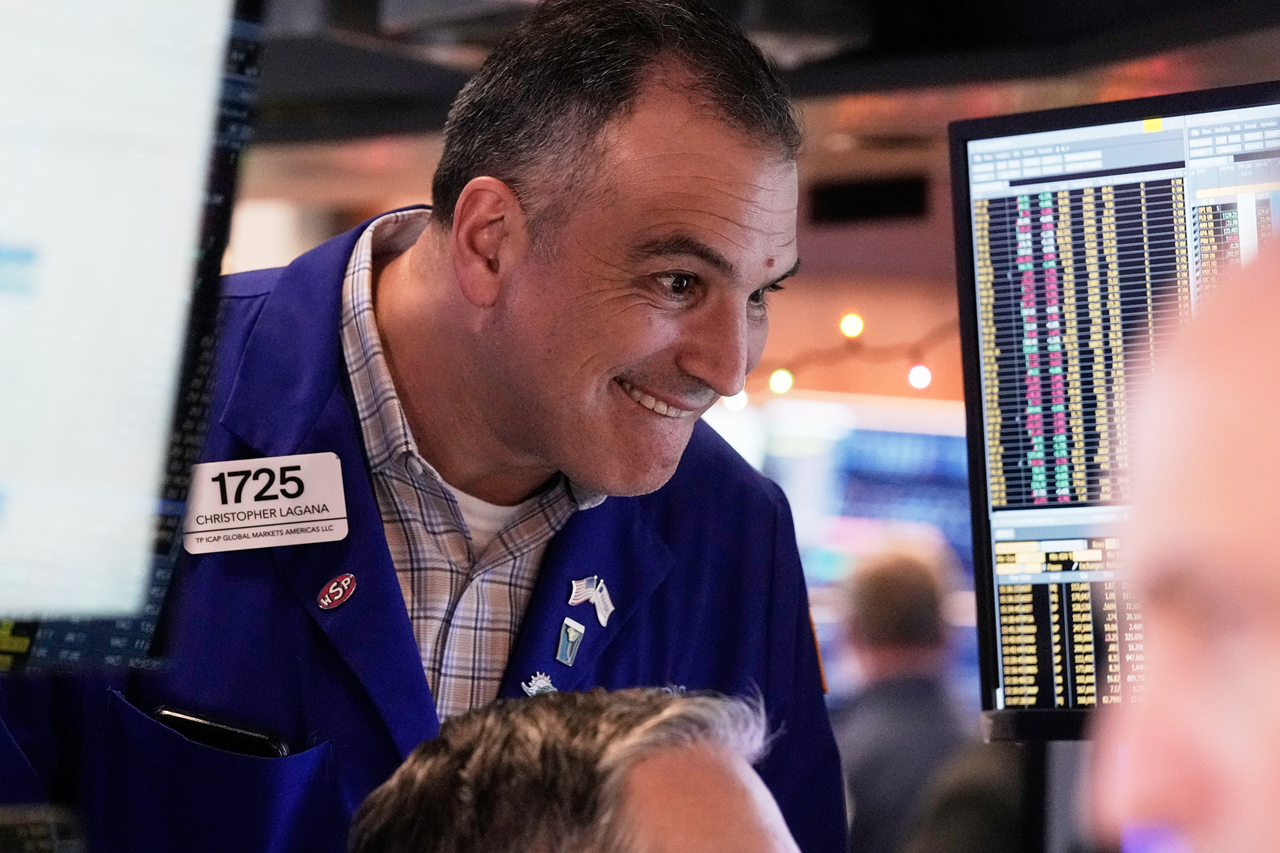 US stocks climb some more after Trump calls off his tariffs for Greenland |  National News | wdrb.com