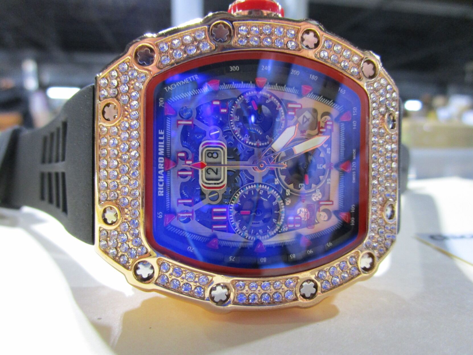 Customs agents seize counterfeit watches in Louisville with street