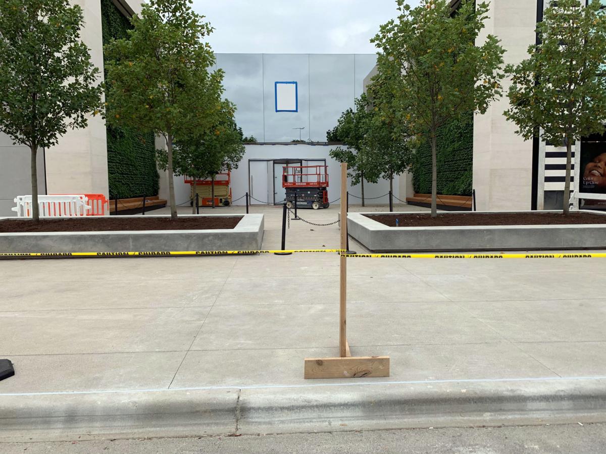 Apple Store relocating to new, larger location in Oxmoor Center