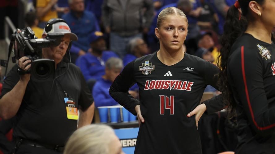 Louisville volleyball Final Four-43.jpg