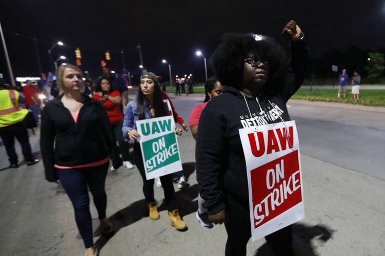 GM - UAW STRIKE - AP 9-16-19 2.jpeg