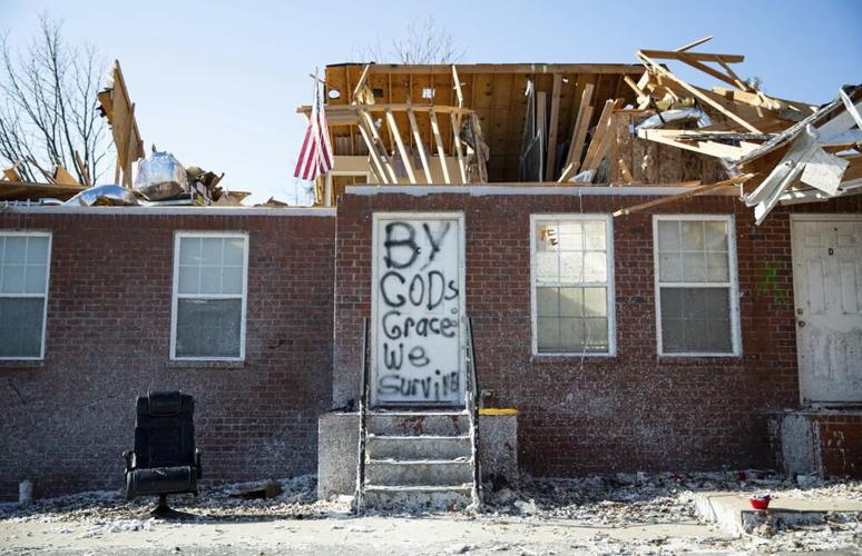 TORNADO CLEANUP - BOWLING GREEN - AP - 12-15-2021 2.jpeg