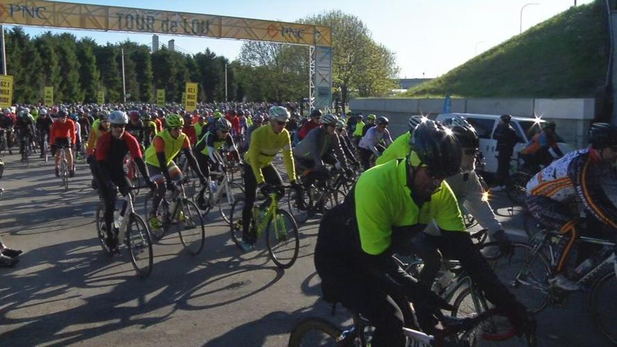 Bicyclists take scenic tour of Louisville during Tour de Lou Sunday morning