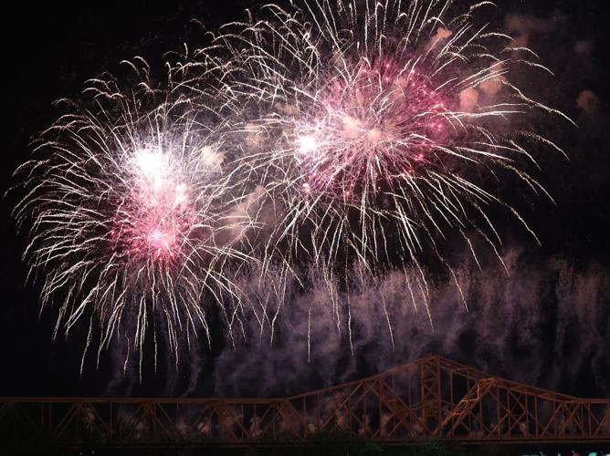 Fireworks at Thunder Over Louisville 2022