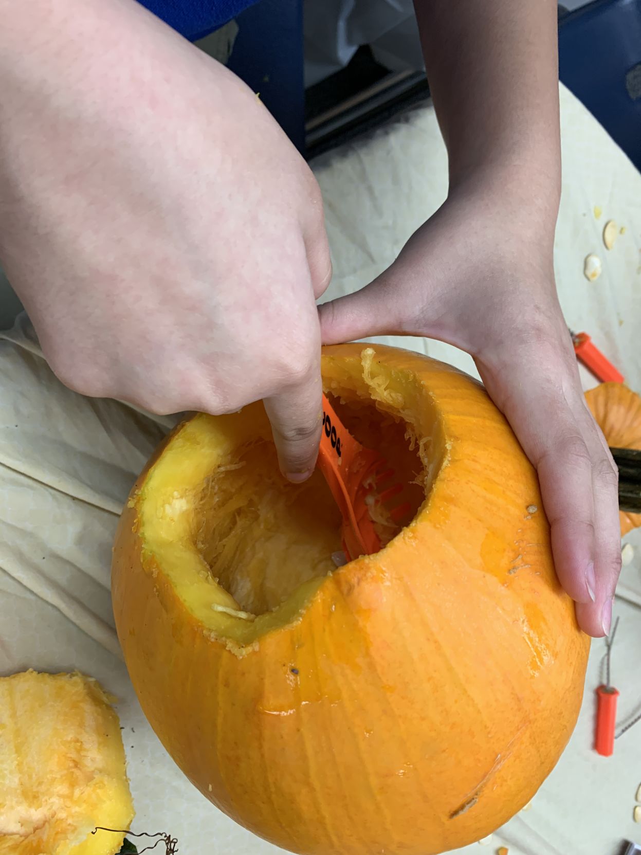 Jack O Lantern Stroll - Hollowing Out.jpeg