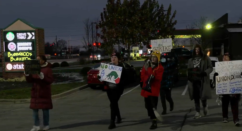 Starbucks workers form picket line at Louisville's Factory Lane location
