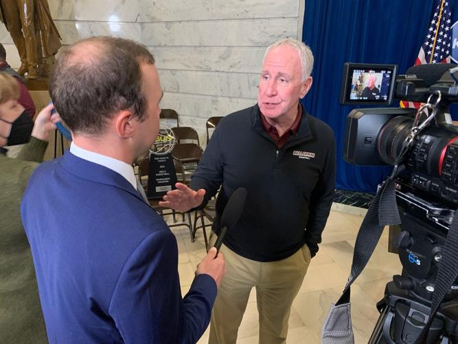 NIL SIGNING - FRANKFORT 3-9-2022  (4).jpg