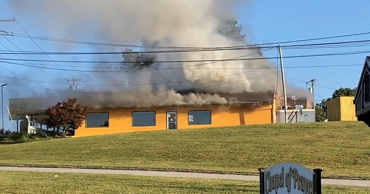 Southern Indiana restaurant says it'll rebuild after large fire