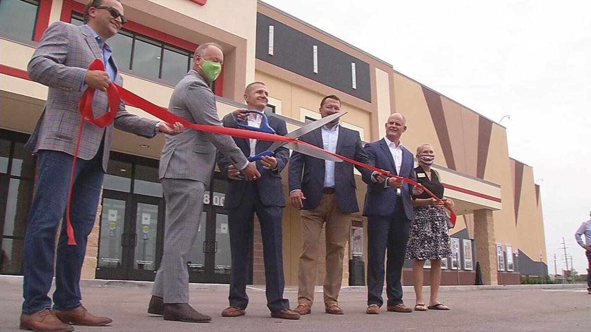 14 million Xscape movie theater opens in Jeffersonville News
